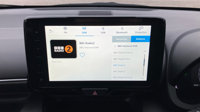 Toyota Yaris 1.5 Hybrid Design 5dr CVT Hybrid Hatchback